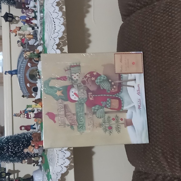 VINTAGE 2005 CHRISTMAS THEME PHOTO ALBUM - Picture 9 of 10